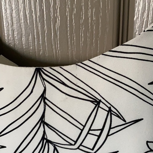 Babaton cami, size small - Picture 3 of 4